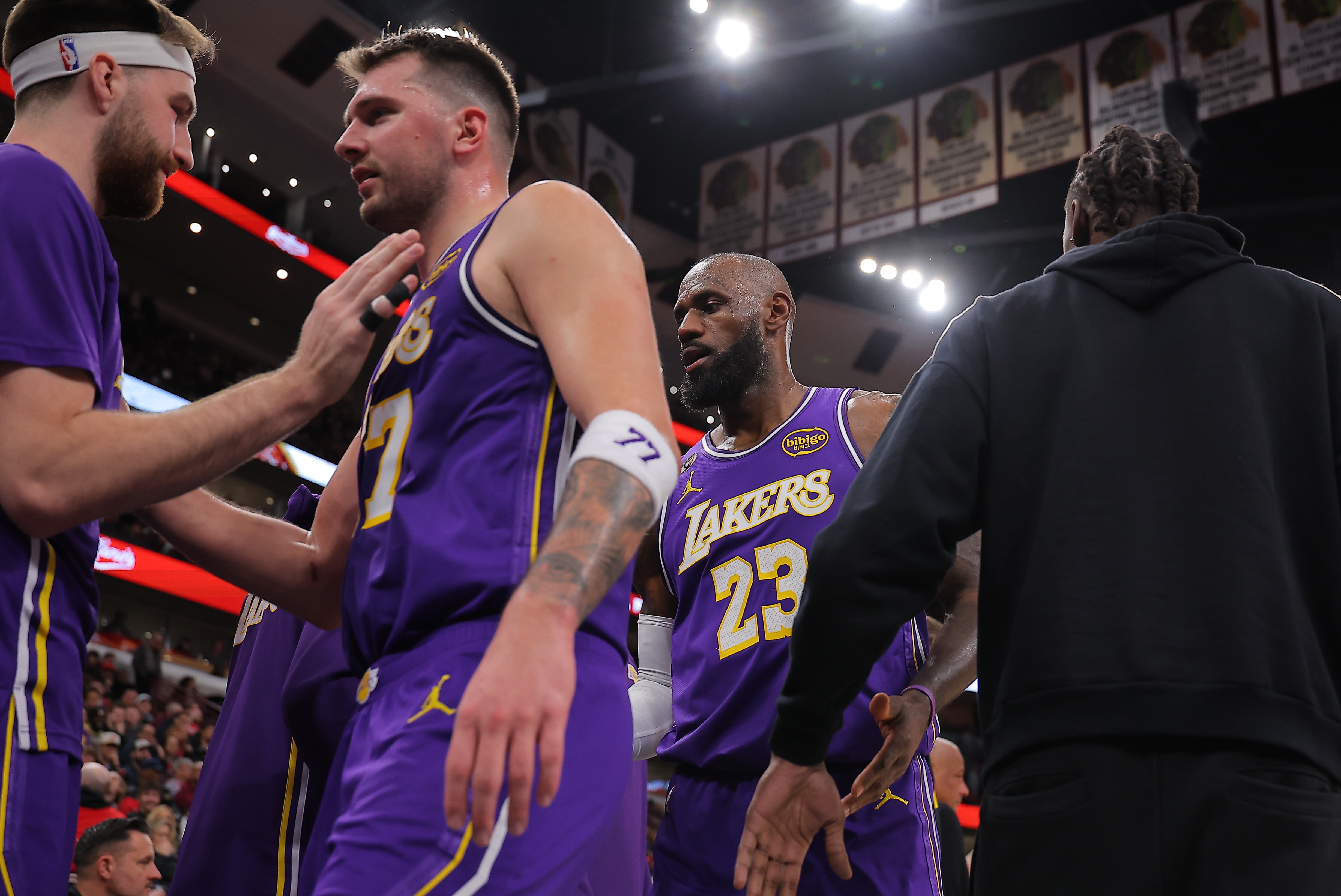ESPN曝湖人曾计划甩掉詹姆斯，后者先发制人离队