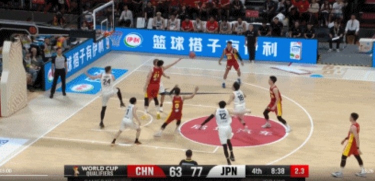 世预赛观察：杨瀚森掩护陷阱，廖三宁被迫焊死，高诗岩的10分钟极限