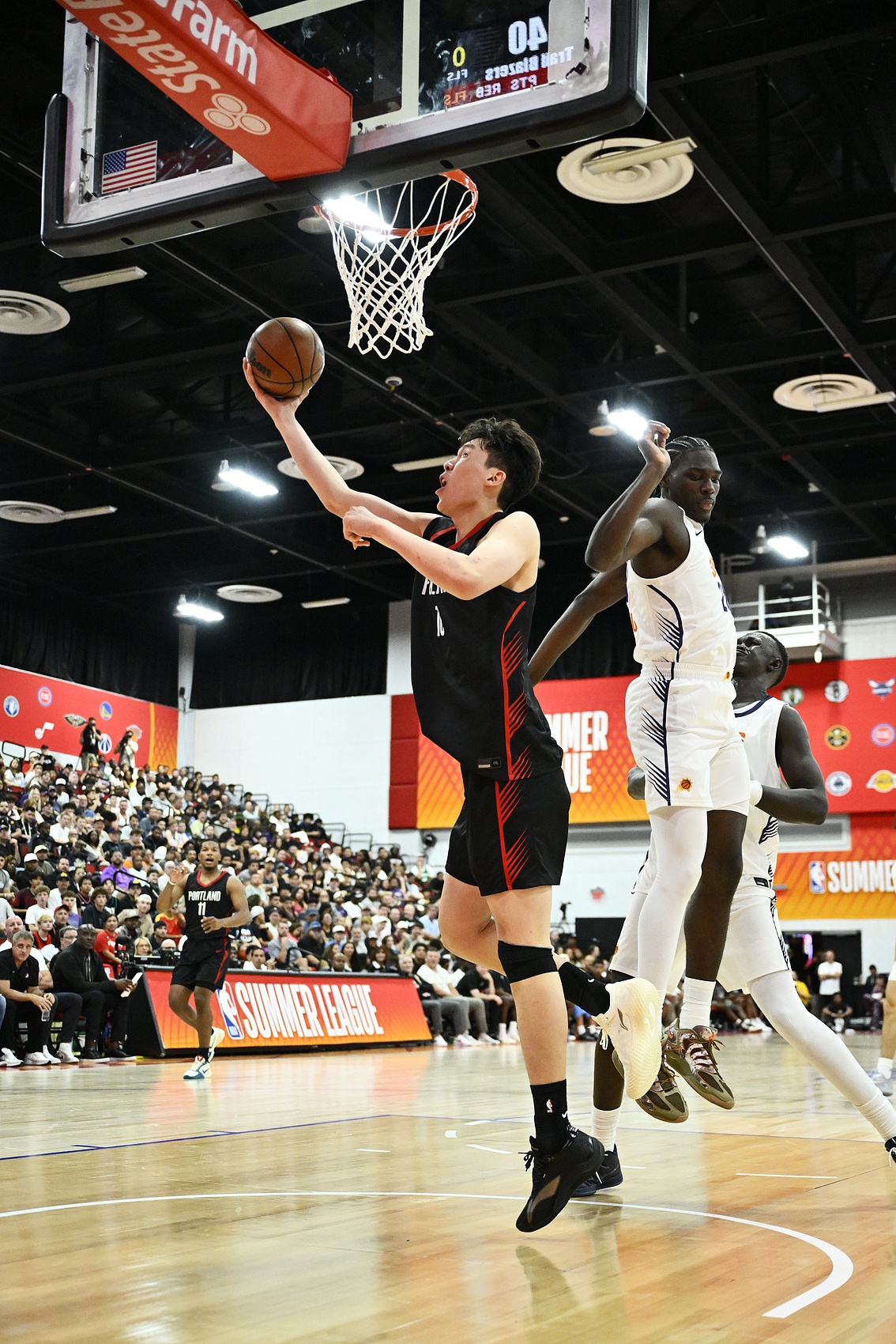 杨瀚森夏联首秀12+9+4 高位发牌效果远胜国家队低位强打 杨瀚森夏联首秀12+9+4 高位发牌效果远胜国家队低位强打