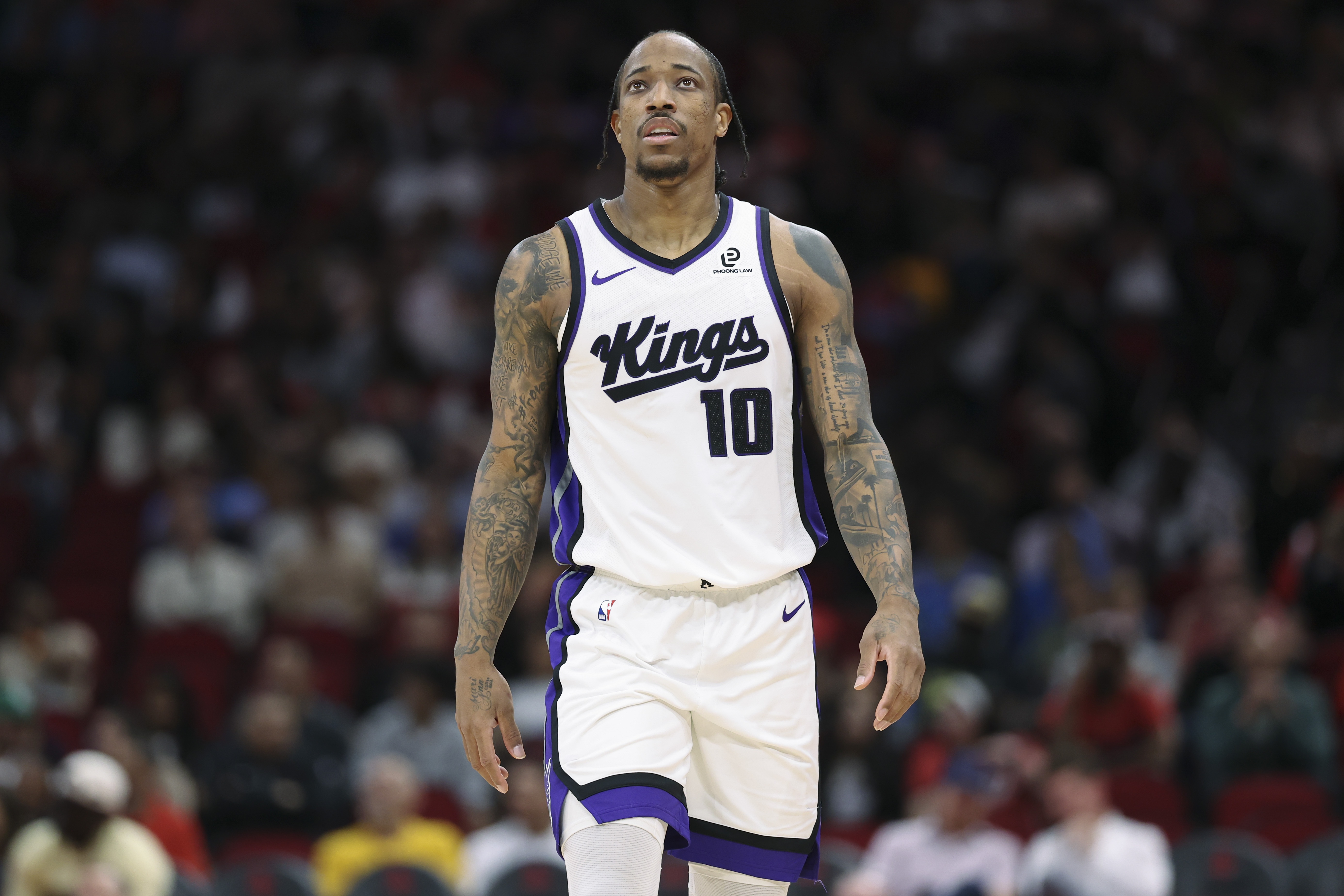 追梦格林：德罗赞应接受任何角色 否则下家选择将急剧收窄