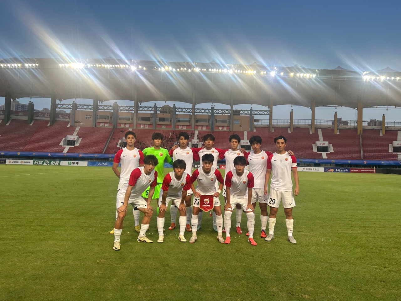 海港U20第二阶段3胜1负升至B组第二，李俊哲两传一射主导战局