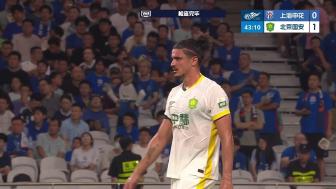 侯森8次扑救 国安3-0申花 联赛4连胜升至第2