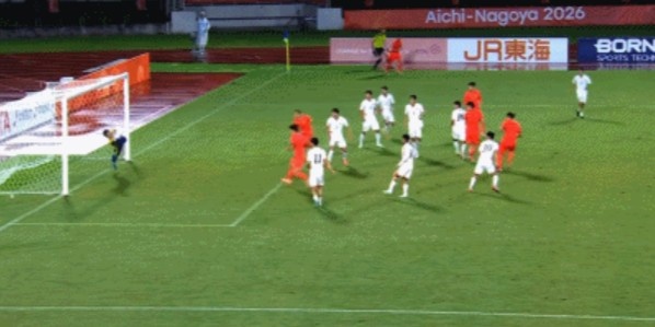亚运开门红！U23国足2-1逆转朝鲜 37岁吴曦29岁张玉宁均传射建功