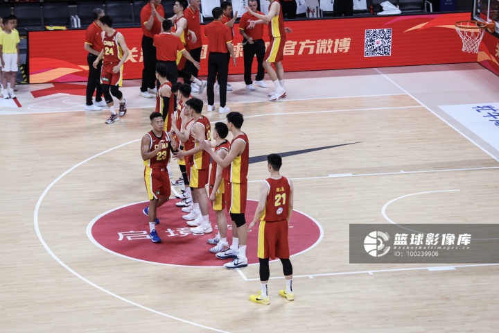 蔡赟谈男篮惨败：现在各个项目实力都在滑坡 问题从不在单一环节